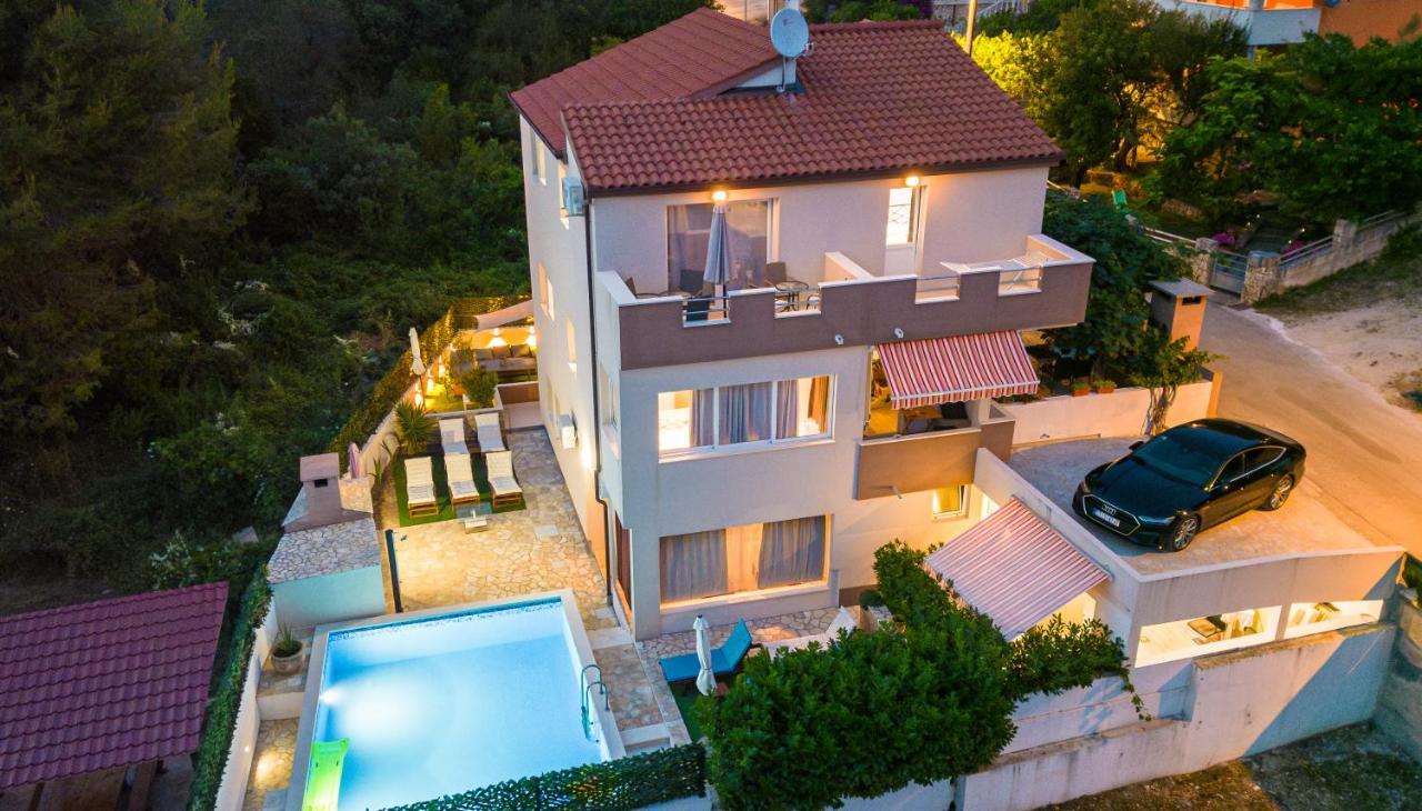 Bruno'S Poolside Apartments - Near Beach Трогір Екстер'єр фото